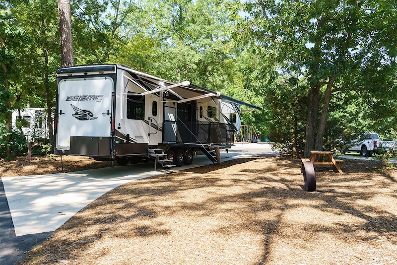 Red Carpet Pull-Thru RV Site-7
